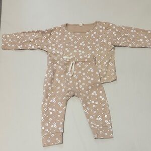 Quincy Mae Floral Cream Kids set